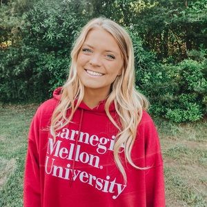 Meet your Posher, Cristin